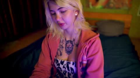 Allison online show from September 22, 9:17 pm