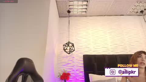 Snapshot of allison_parker1_ chatting on July 5, 3:41 pm allison_parker1_ online show from July 5, 3:41 pm