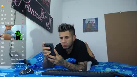 Snapshot of allisonbaby_ chatting on July 2, 10:49 pm allison online show from July 2, 10:49 pm