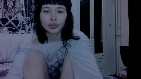 Alis online show from April 21, 8:34 pm