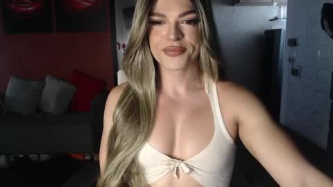 Allison Victoria online show from May 15, 12:56 pm