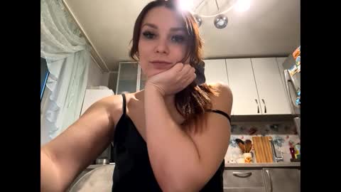 Maya online show from March 1, 3:38 pm