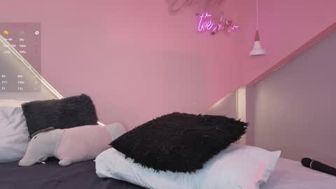 Alli  online show from March 31, 3:34 pm