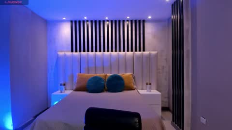 Allison Rogers online show from February 22, 11:20 am