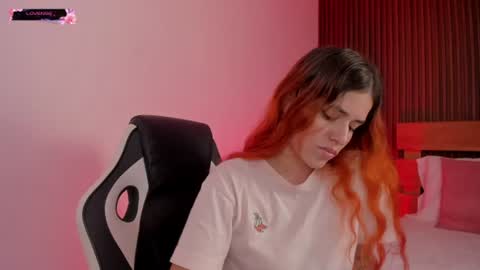 Snapshot of alliss_ginger_ chatting on July 2, 8:26 pm A L L I S S online show from July 2, 8:26 pm