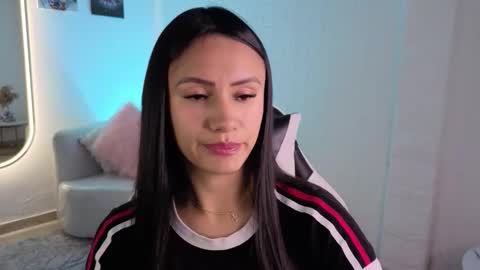 Snapshot of allisson_a chatting on February 19, 3:24 am Allisson online show from February 19, 3:24 am