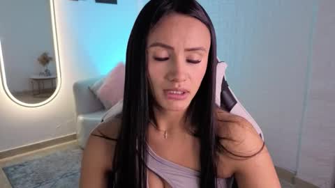 Snapshot of allisson_a chatting on February 20, 4:09 am Allisson online show from February 20, 4:09 am