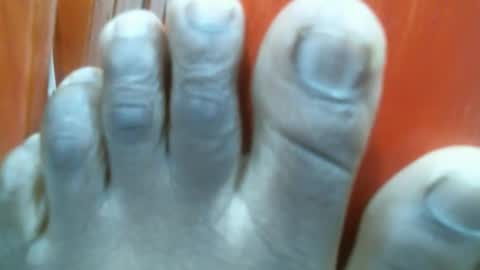 Snapshot of alliyah1 chatting on October 20, 2:12 am Ally online show from October 20, 2:12 am