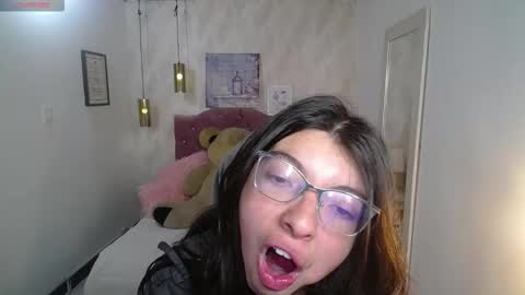 alison online show from November 25, 8:31 pm