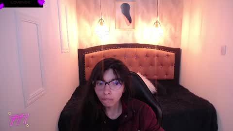Snapshot of alllyson_ chatting on July 2, 8:15 pm alison online show from July 2, 8:15 pm