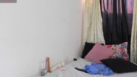 Snapshot of allondra_11 chatting on December 4, 8:40 pm allondra online show from December 4, 8:40 pm
