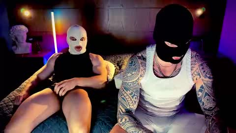 Justin online show from December 20, 7:28 pm