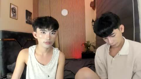 Snapshot of alluring_alpha chatting on October 22, 7:30 am kim and josh online show from October 22, 7:30 am