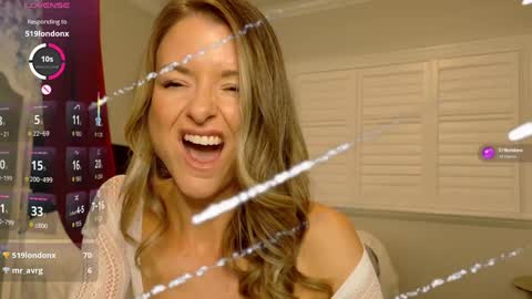 Aurora online show from October 3, 1:46 am