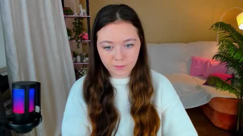 Snapshot of alluringeyess chatting on October 15, 12:27 pm alluringeyess online show from October 15, 12:27 pm