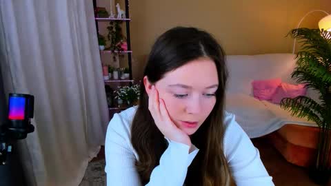 Snapshot of alluringeyess chatting on October 17, 11:13 am alluringeyess online show from October 17, 11:13 am