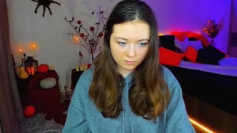 Snapshot of alluringeyess chatting on October 27, 12:09 pm alluringeyess online show from October 27, 12:09 pm