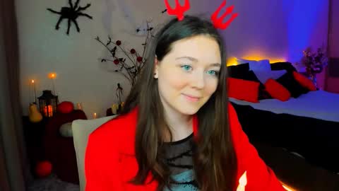 Snapshot of alluringeyess chatting on October 29, 5:36 pm alluringeyess online show from October 29, 5:36 pm