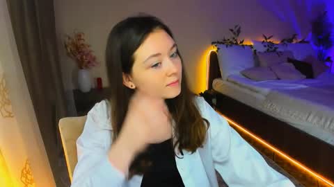 Snapshot of alluringeyess chatting on November 8, 9:09 am alluringeyess online show from November 8, 9:09 am