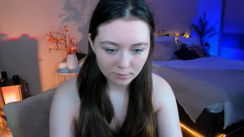 Snapshot of alluringeyess chatting on November 23, 4:18 pm alluringeyess online show from November 23, 4:18 pm