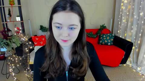 alluringeyess online show from December 14, 5:18 pm