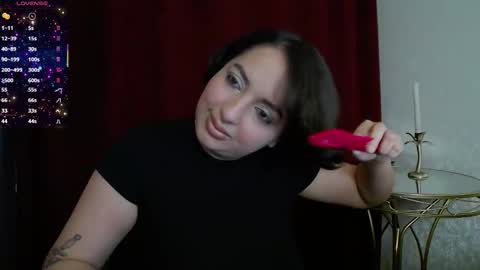         online show from November 5, 9:48 pm