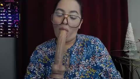         online show from November 29, 7:06 pm