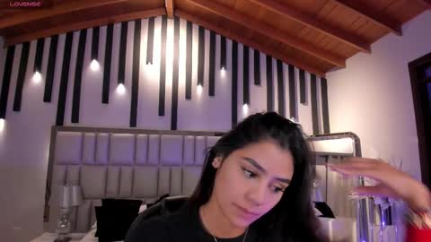 Snapshot of allyjensen chatting on November 6, 10:05 am Alisson online show from November 6, 10:05 am