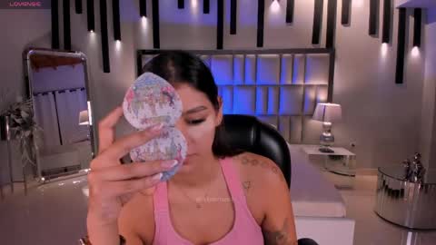 Snapshot of allyjensen chatting on June 4, 10:32 am Alisson online show from June 4, 10:32 am