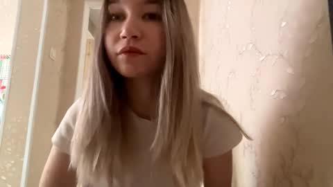 Snapshot of allynmckinnell chatting on February 10, 11:47 am Trisha online show from February 10, 11:47 am