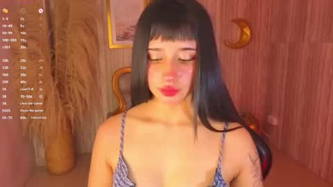 Snapshot of allyssa_bellini_s chatting on November 15, 8:38 pm Allysa online show from November 15, 8:38 pm