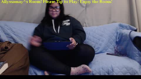 Snapshot of allyssamay chatting on March 8, 4:49 am Allyssamay online show from March 8, 4:49 am