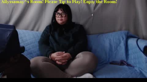 Snapshot of allyssamay chatting on March 10, 9:36 am Allyssamay online show from March 10, 9:36 am