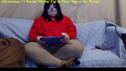 Snapshot of allyssamay chatting on March 12, 4:18 am Allyssamay online show from March 12, 4:18 am