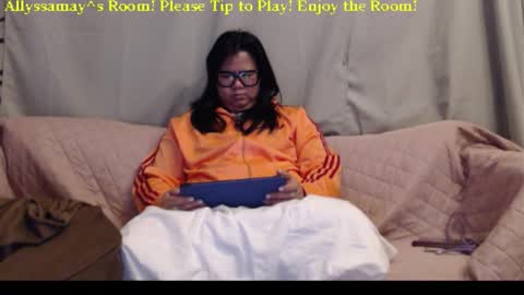 Snapshot of allyssamay chatting on March 20, 5:01 am Allyssamay online show from March 20, 5:01 am