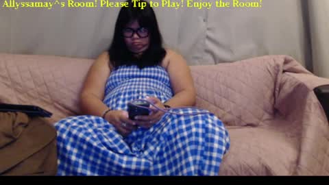 Snapshot of allyssamay chatting on April 10, 3:01 am Allyssamay online show from April 10, 3:01 am