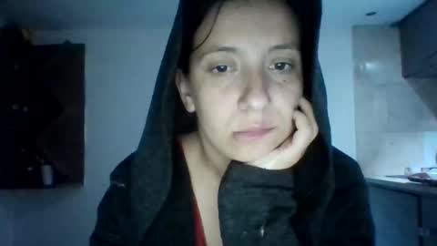 Snapshot of alma_amy chatting on October 21, 8:42 pm Alma online show from October 21, 8:42 pm