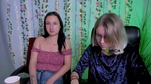 alma_black online show from September 30, 5:34 am