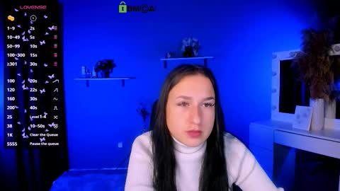 alma_black online show from October 2, 5:36 am