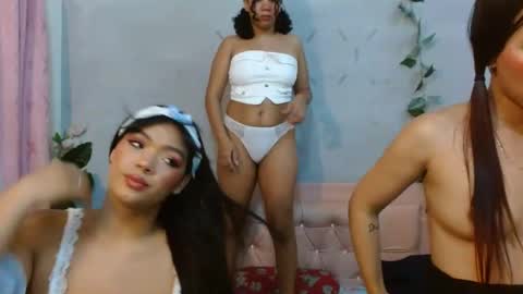 alma_meza online show from July 25, 2:14 pm