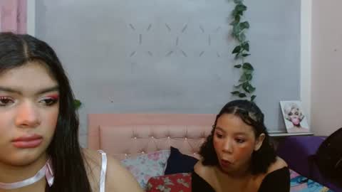 alma_meza online show from August 1, 1:32 pm