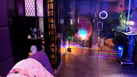 Alma online show from January 13, 8:30 am