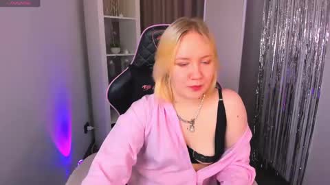 Amina online show from February 11, 5:05 am