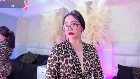 Snapshot of almalopez_ chatting on December 13, 8:36 pm almalopez_ online show from December 13, 8:36 pm