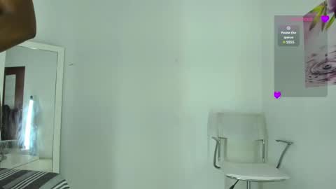 Snapshot of almasaennz chatting on December 20, 7:17 pm   online show from December 20, 7:17 pm