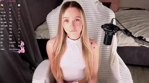 Lia online show from February 20, 3:14 am