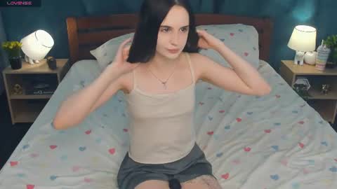 Alona online show from June 13, 7:01 pm
