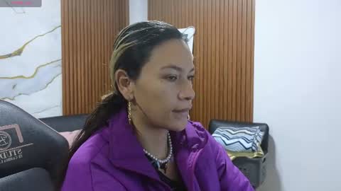 alonddra_tay online show from June 17, 12:07 pm