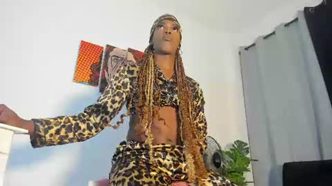 Snapshot of alondra_bigcockxxx chatting on July 21, 1:19 am alondra online show from July 21, 1:19 am