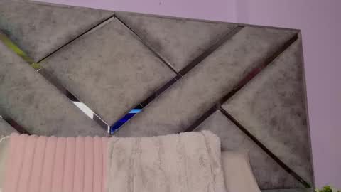 Alondra online show from June 4, 11:38 am